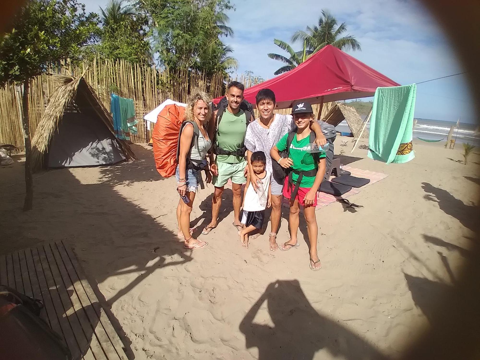 Bucana Kamp Payapa Beachfront El Nido Bagian luar foto